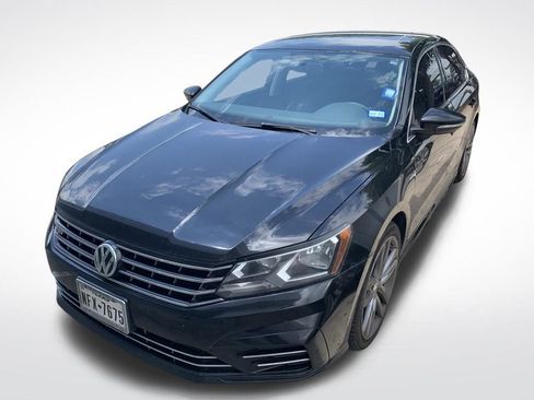 Used 2016 Volkswagen Passat 1.8T R-Line FWD image 1