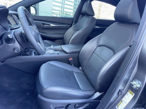 Certified 2025 INFINITI QX55 Essential image 8