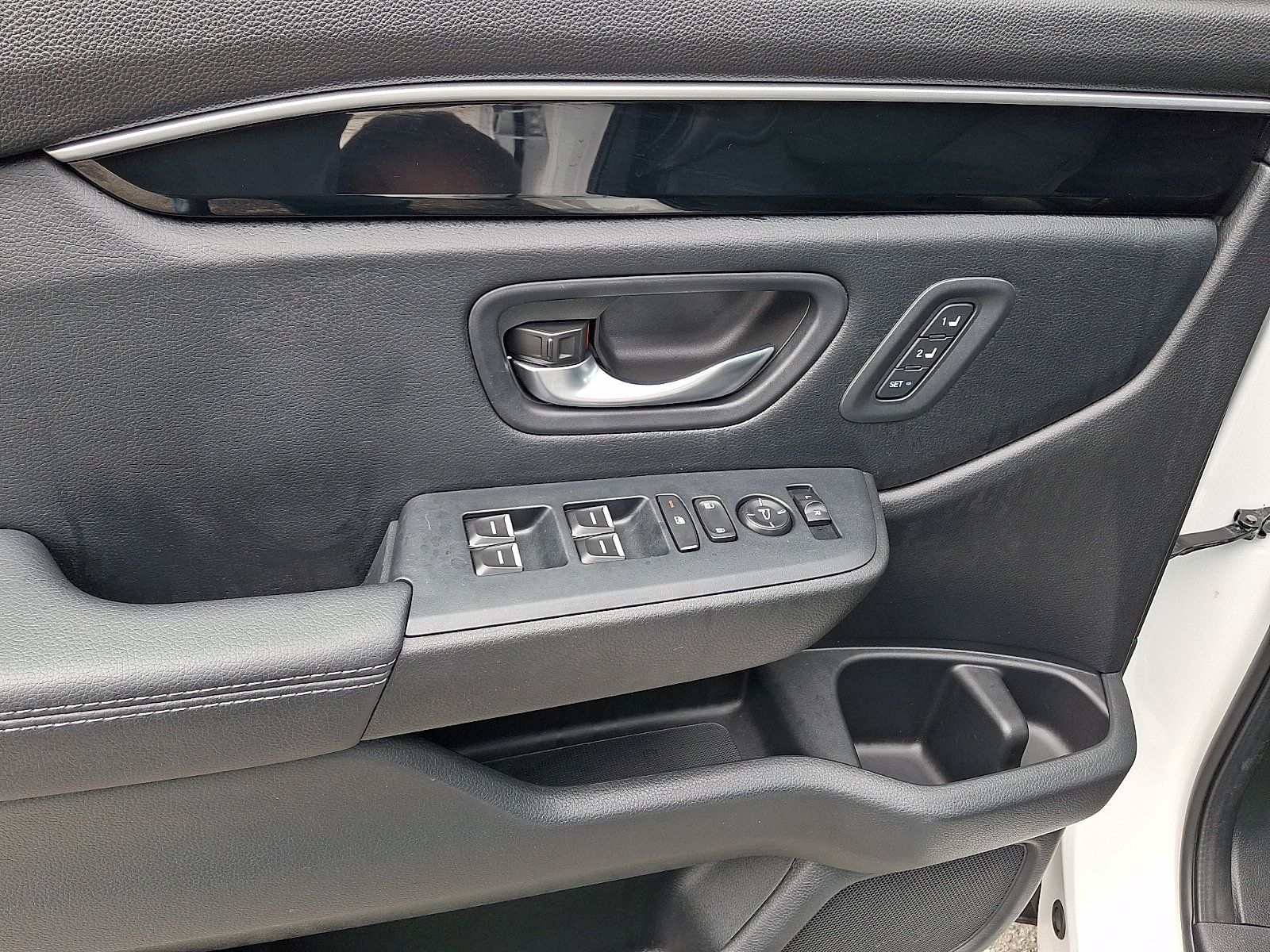 Used 2024 Honda Pilot Touring image 15