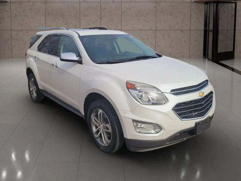 Used 2017 Chevrolet Equinox Premier w/ Enhanced Convenience Package image 7