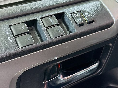 Used 2014 Toyota 4Runner SR5 w/ Upgrade Package image 19