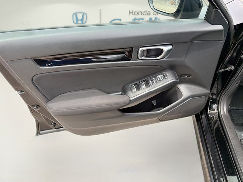 Used 2025 Honda Civic Sport image 19