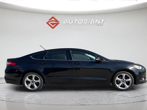 Used 2014 Ford Fusion SE image 12