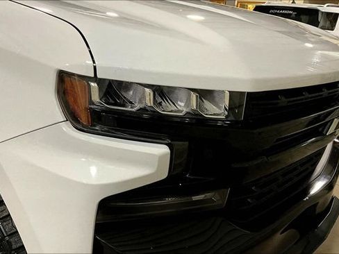 Used 2021 Chevrolet Silverado 1500 LT Trail Boss image 4
