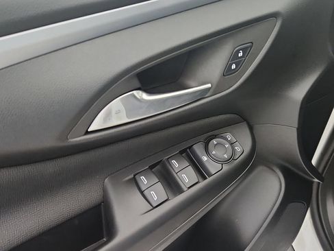 Used 2026 Buick Envista Preferred FWD image 23