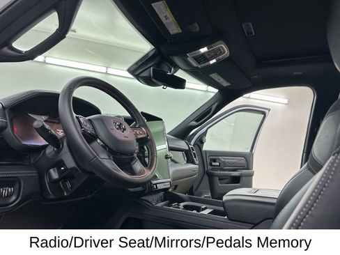 Used 2025 RAM 2500 Limited image 31