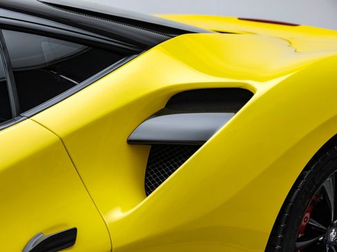 Used 2019 Ferrari 488 GTB RWD image 41