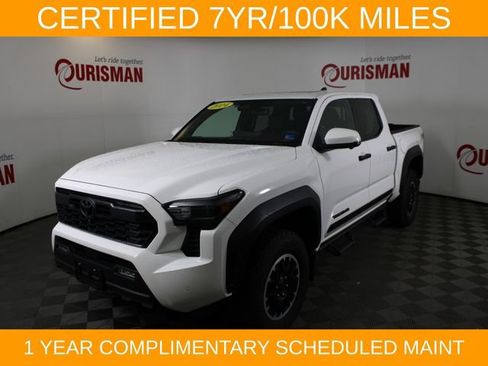 Used 2024 Toyota Tacoma TRD Off-Road w/ TRD Off Road Premium Package AWD/4WD image 2