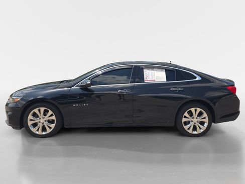 Used 2017 Chevrolet Malibu Premier FWD image 2