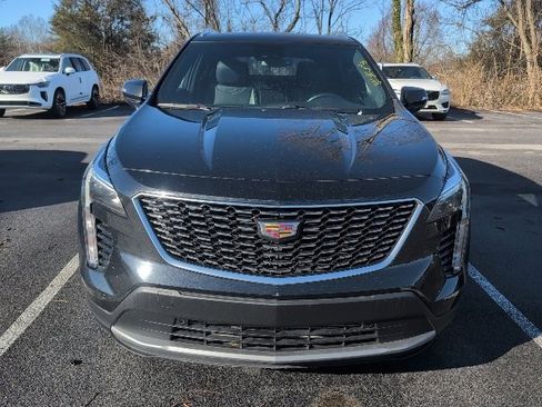 Used 2023 Cadillac XT4 Premium Luxury image 2