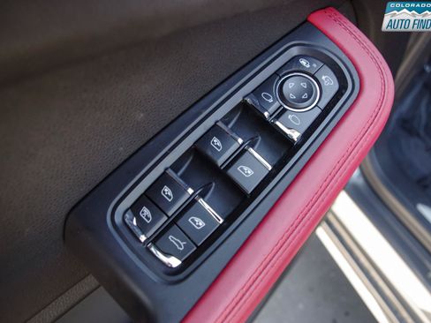 Used 2016 Porsche Macan Turbo AWD/4WD image 11