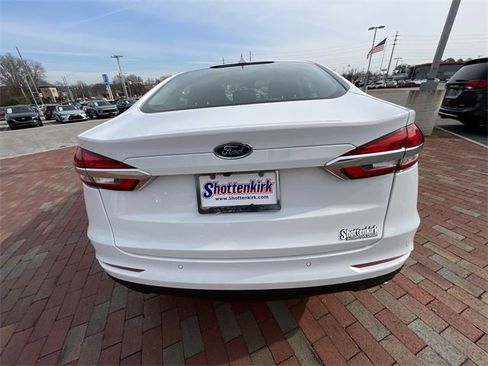 Used 2020 Ford Fusion SE image 33