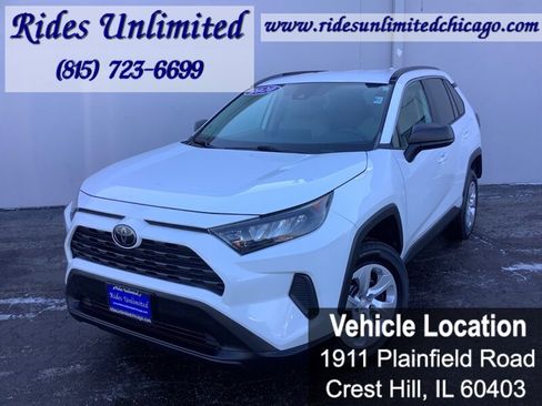 Used 2020 Toyota RAV4 LE image 2