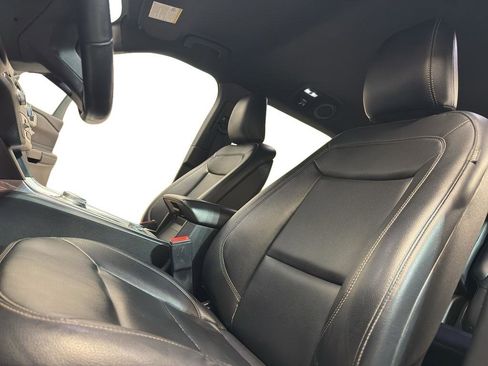 Used 2020 Ford Explorer XLT w/ Equipment Group 202A image 14
