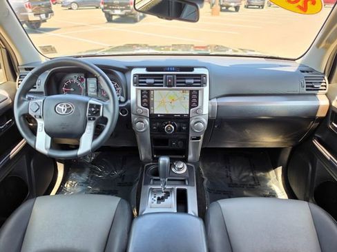 Used 2022 Toyota 4Runner SR5 Premium w/ Moonroof Package AWD/4WD image 33