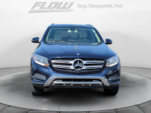Used 2018 Mercedes-Benz GLC 300 image 3