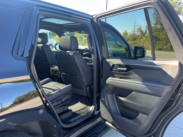 Used 2025 Chevrolet Tahoe RST w/ Comfort Package AWD/4WD image 21