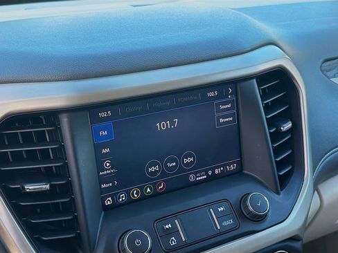 Used 2022 GMC Acadia Denali w/ Denali Ultimate Package image 12