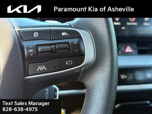 Used 2023 Kia Sportage LX image 25