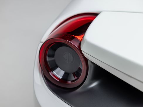 Used 2017 Ferrari 488 GTB image 25