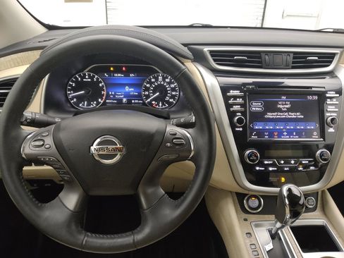 Used 2020 Nissan Murano SV w/ Premium Package image 22