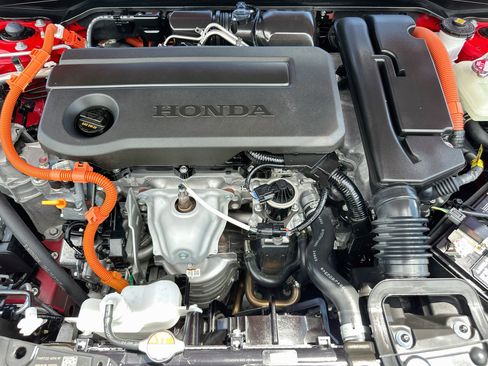Used 2025 Honda Civic Sport image 31