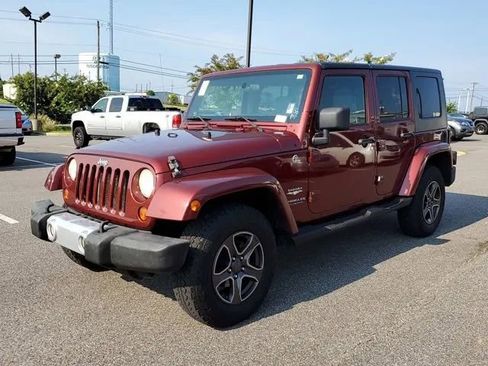 Used 2008 Jeep Wrangler Unlimited Sahara w/ Dual Top Group image 3
