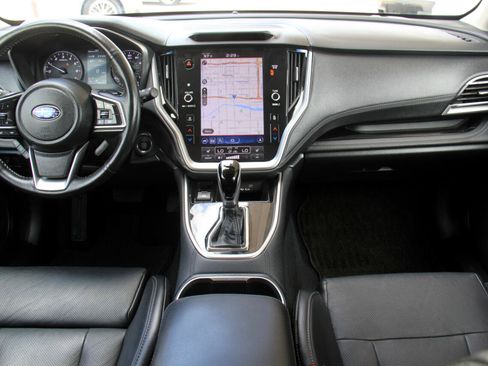 Used 2022 Subaru Outback Limited image 9