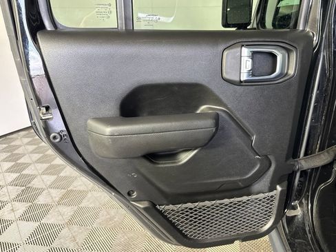 Certified 2025 Jeep Wrangler Unlimited Sport AWD/4WD image 31