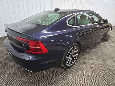 Used 2019 Volvo S90 T6 Momentum image 10