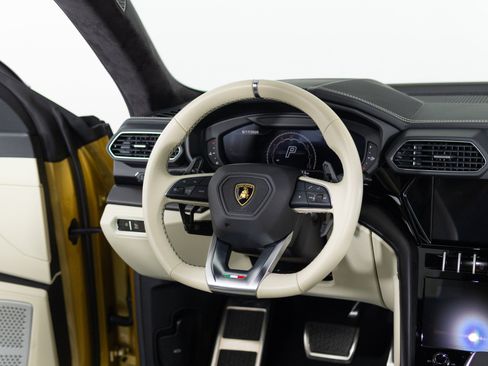 Used 2023 Lamborghini Urus S AWD/4WD image 5
