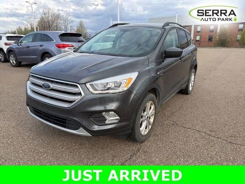 Used 2018 Ford Escape SEL image 1
