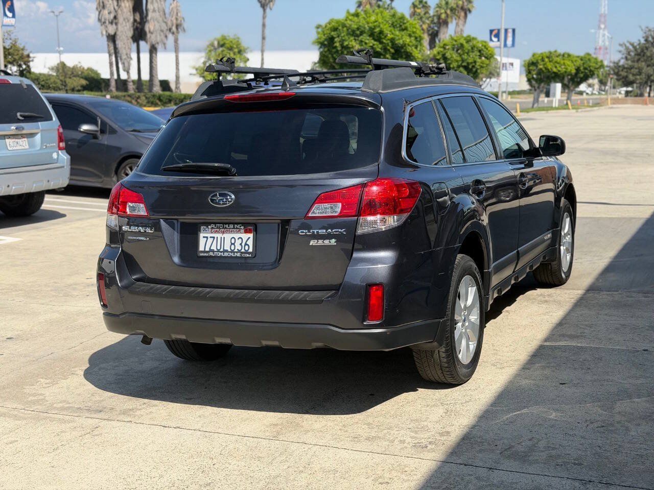 Used 2012 Subaru Outback 2.5i Limited AWD/4WD image 10