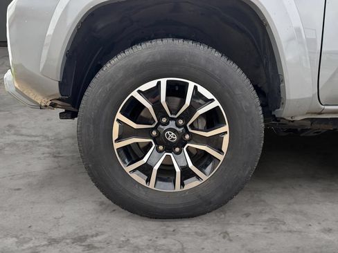 Certified 2021 Toyota Tacoma TRD Sport w/ TRD Premium Sport Package AWD/4WD image 9