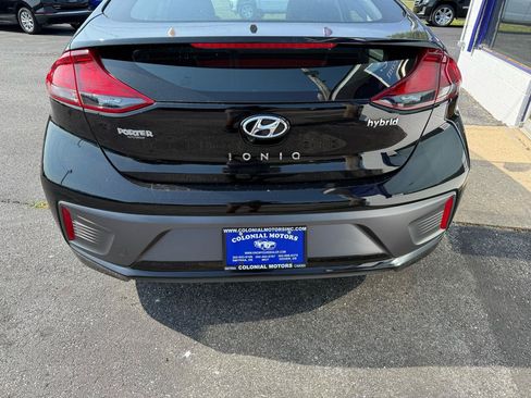 Used 2020 Hyundai Ioniq SE FWD image 7