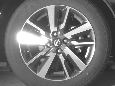 Used 2025 Nissan Versa SV FWD image 13