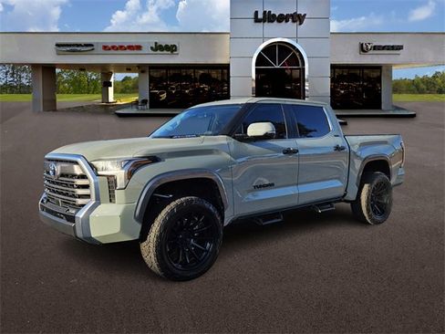 Used 2024 Toyota Tundra Limited image 2