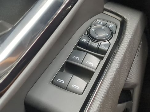 Used 2024 GMC Sierra 2500 AT4X AWD/4WD image 23