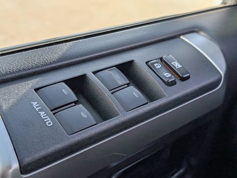 Used 2018 Toyota 4Runner Limited RWD image 15
