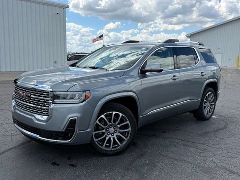 Used 2023 GMC Acadia Denali w/ Denali Ultimate Package AWD/4WD image 4