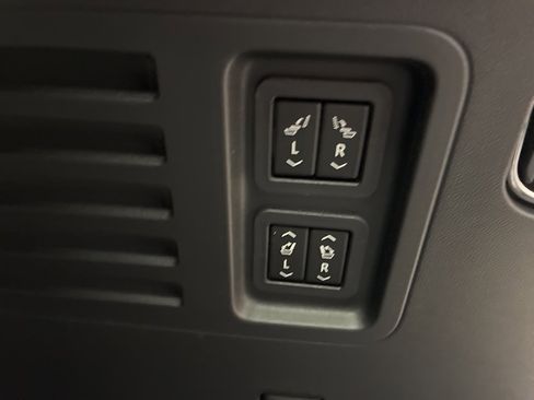 New 2026 Buick Enclave Preferred w/ Power Package image 20