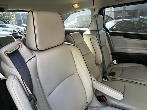 Used 2025 Honda Odyssey Touring image 41