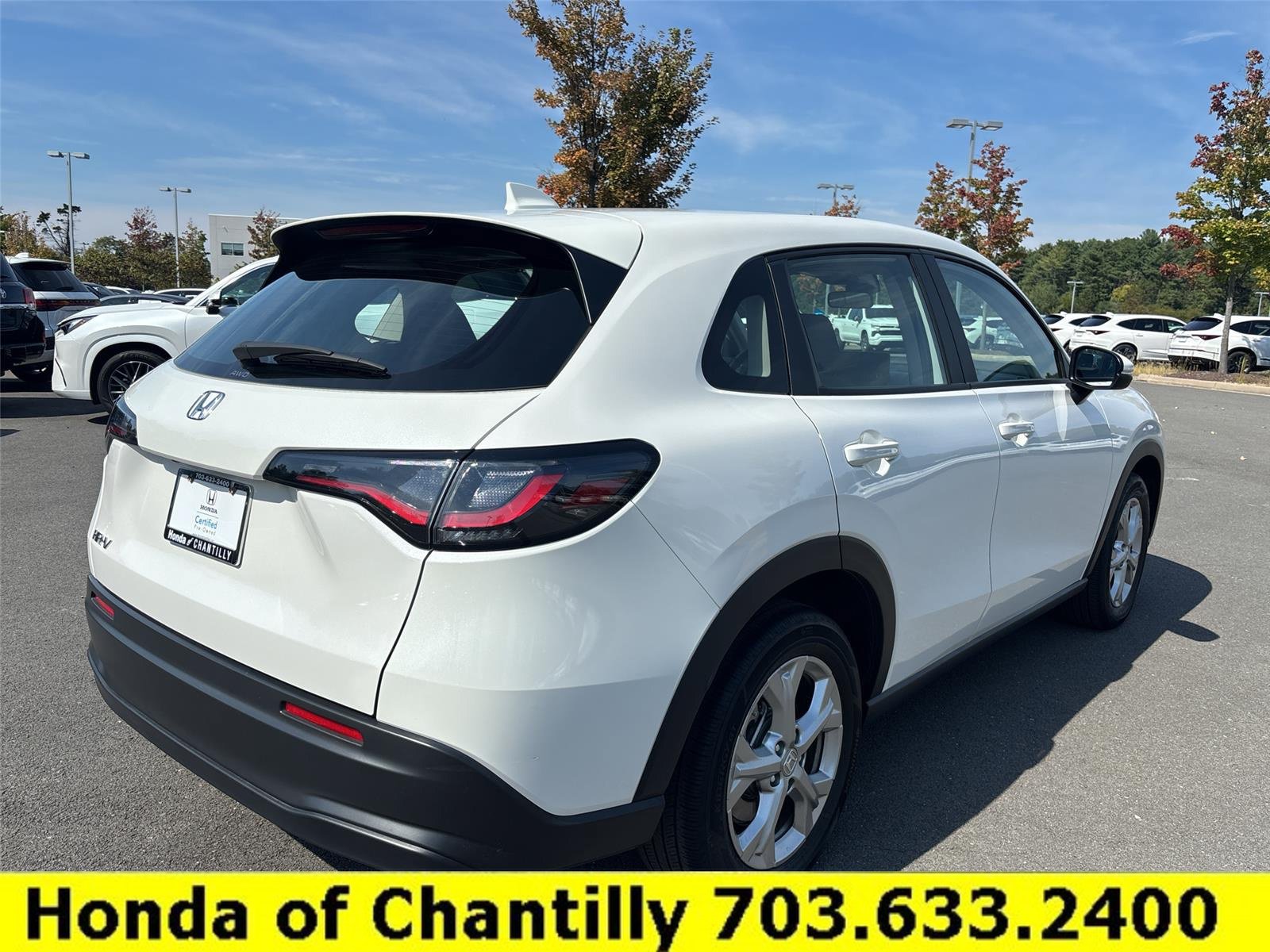 Certified 2025 Honda HR-V LX image 9