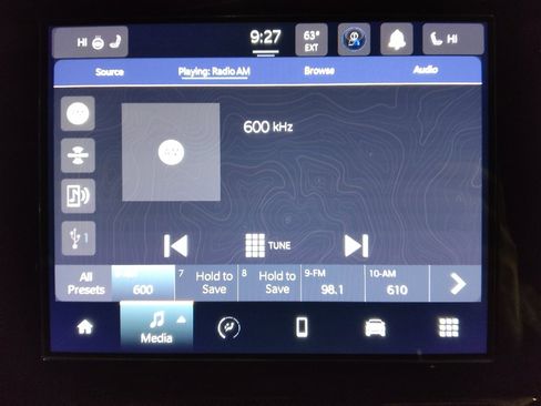 Used 2024 Jeep Grand Cherokee L Laredo image 25