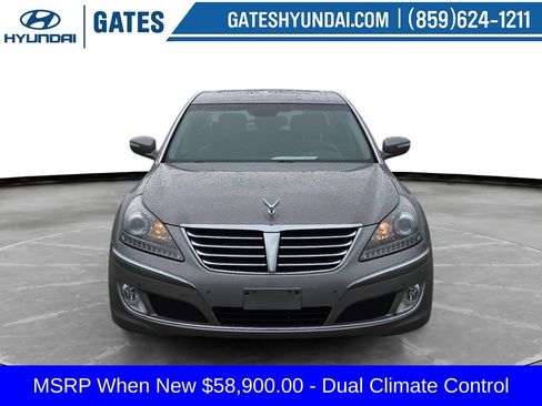 Used 2011 Hyundai Equus Signature RWD image 4