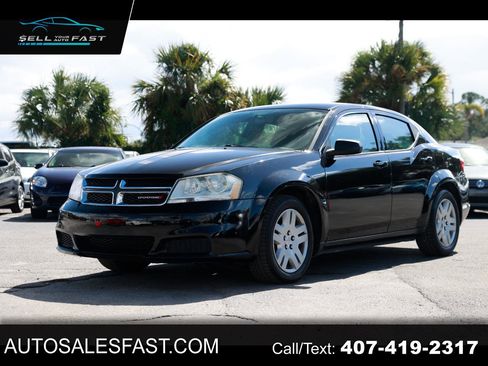 Used 2014 Dodge Avenger SE image 1