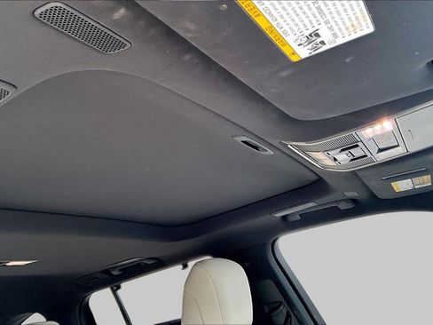 Used 2022 Lexus LX 600 4WD w/ Appearance Package image 16