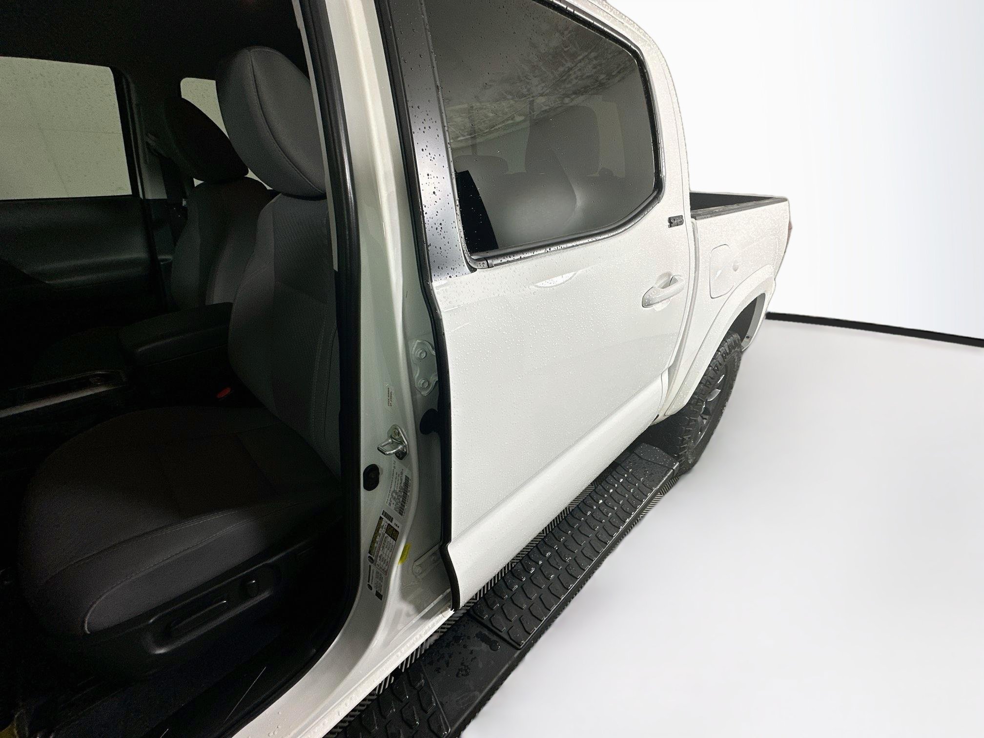 Used 2023 Toyota Tacoma SR5 w/ Technology Package AWD/4WD image 12
