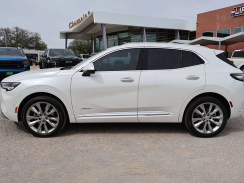 Used 2023 Buick Envision Avenir FWD image 2