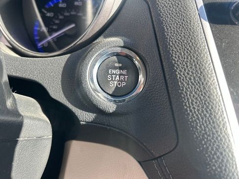 Used 2019 Subaru Outback 2.5i Premium AWD/4WD image 17